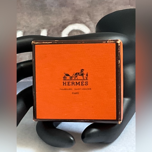 SOLD- Hermes Bouet Scarf Ring - Picture 5 of 6